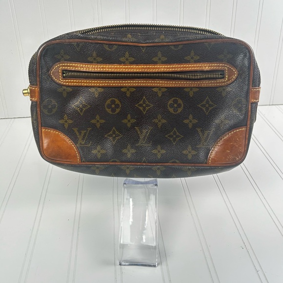 Louis Vuitton
Marly Dragonne GM Clutch Bag - Picture 2 of 14